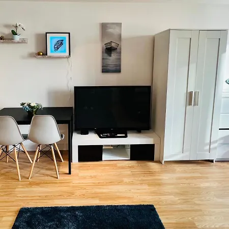 Modern Canary Studio- Wifi